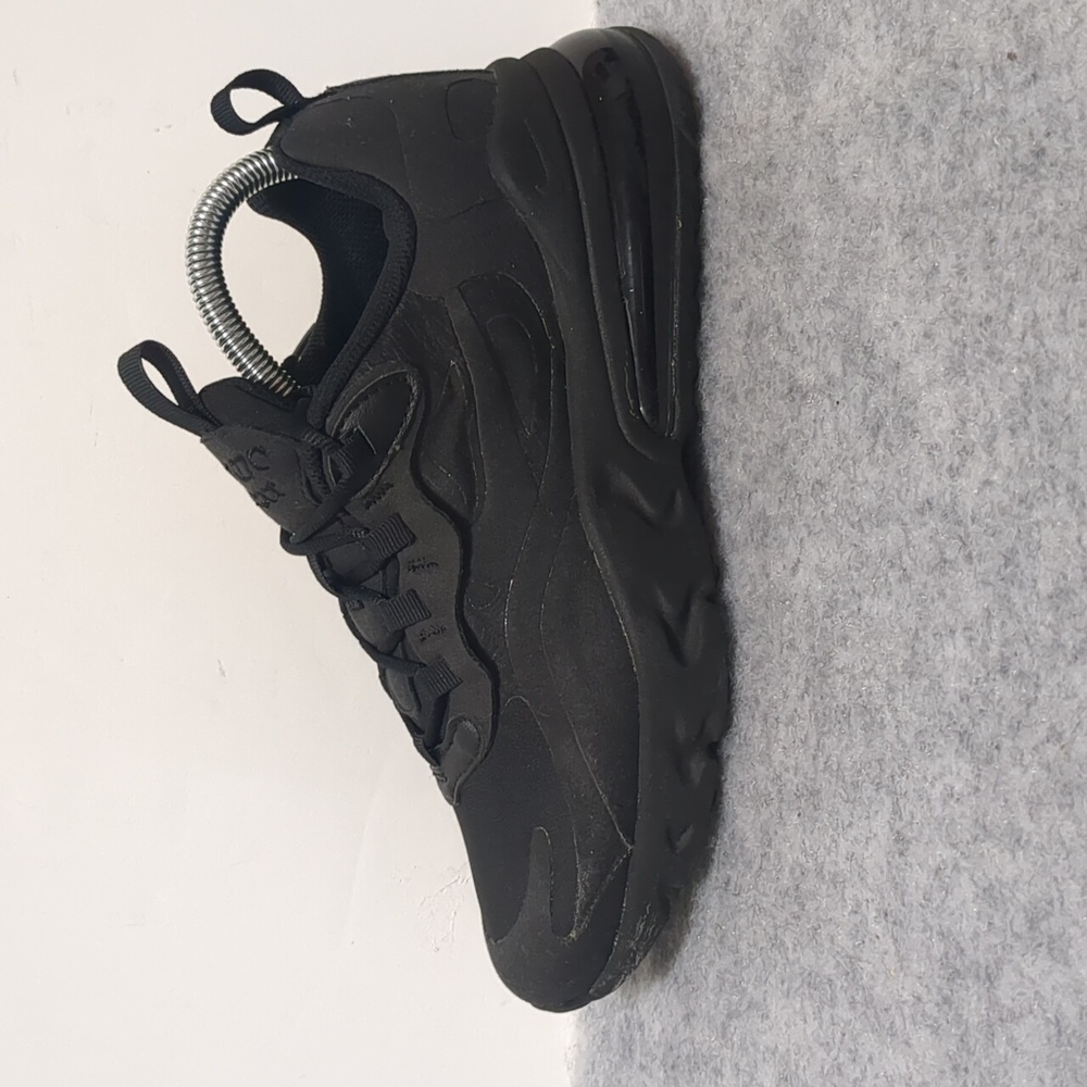 Nike Air Max 270 React GS Triple Black Size 5Y women's 6.5